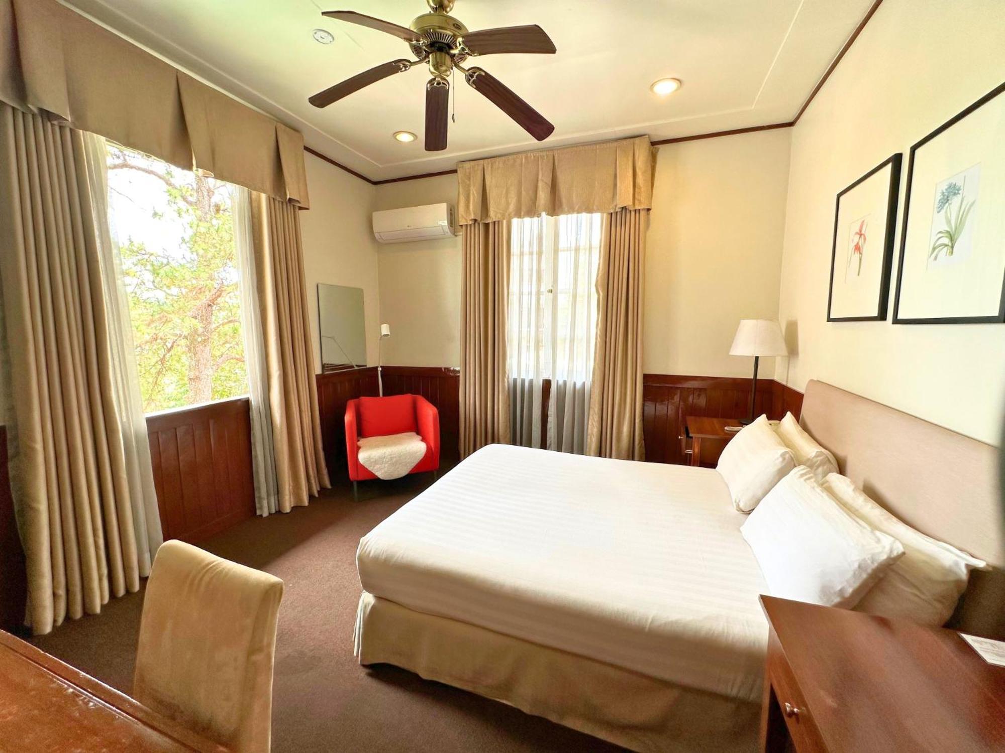 Casa Vallejo Hotel Baguio Baguio City Exterior photo